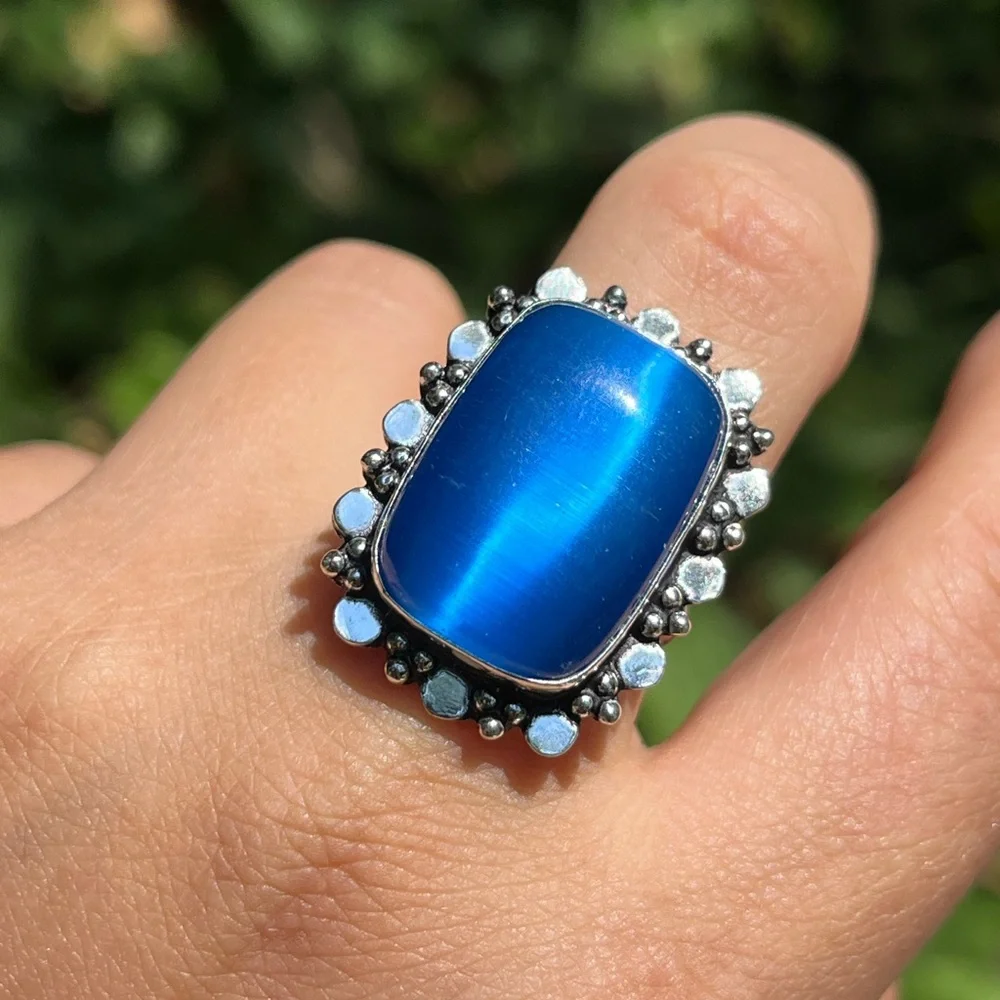 Size 7.25‎ 926 silver plated blue cat eye ring